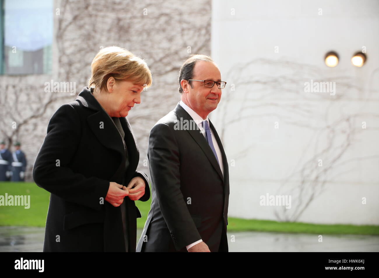 Berlin, Allemagne, le 31 mars 2015 : 17ème Français Allemand ministre consultation tenue avec le Président Hollande et de la Chancelière Merkel. Banque D'Images