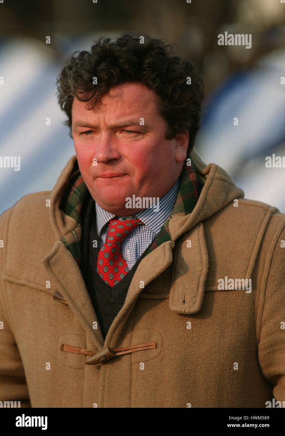 NIGEL TWISTON DAVIES-entraîneur de chevaux de course 03 Avril 1996 Banque D'Images