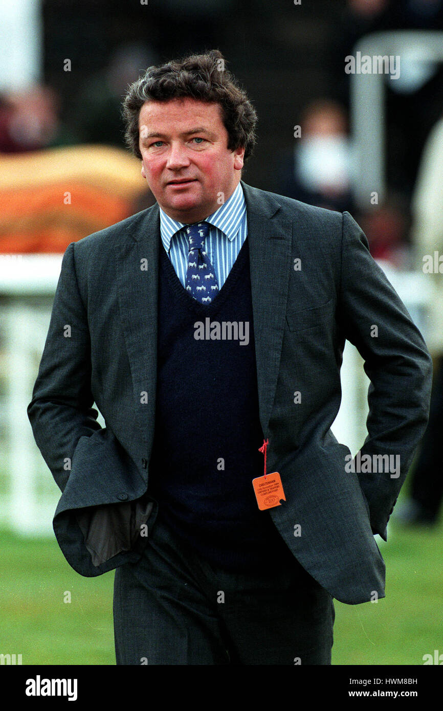 NIGEL TWISTON DAVIES-entraîneur de chevaux de course 14 Décembre 1998 Banque D'Images
