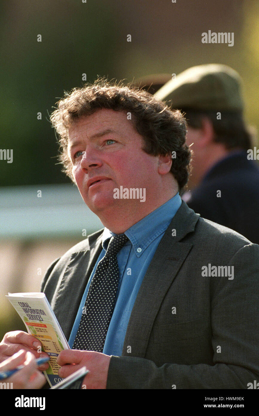 NIGEL TWISTON DAVIES-entraîneur de chevaux de course 23 Mars 1999 Banque D'Images