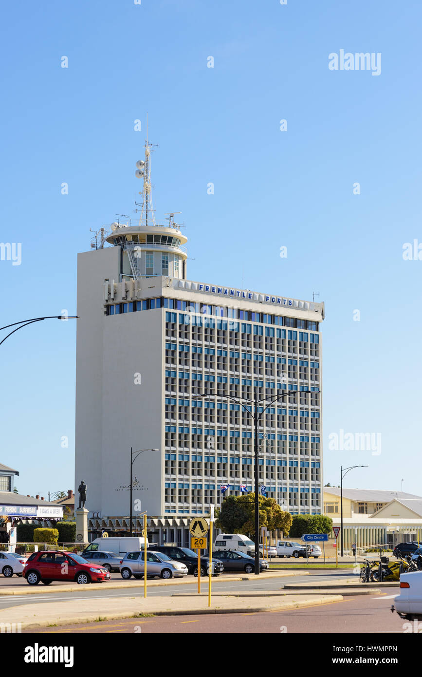 Fremantle, Australie - 10 décembre 2015 Tour du port de Fremantle. L'Administration de l'Autorité Portuaire de Fremantle et aire de stationnement à l'O'Connor Landin Banque D'Images