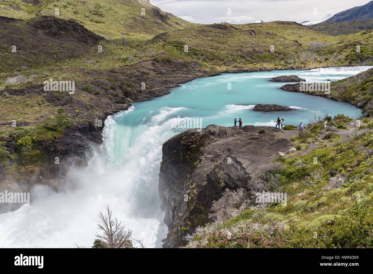 Le Chili, la Patagonie, la région d'Aysen, parc national Torres del Paine, Salto Grande cascade entre les lacs Pehoe et Nordenskjöld Banque D'Images