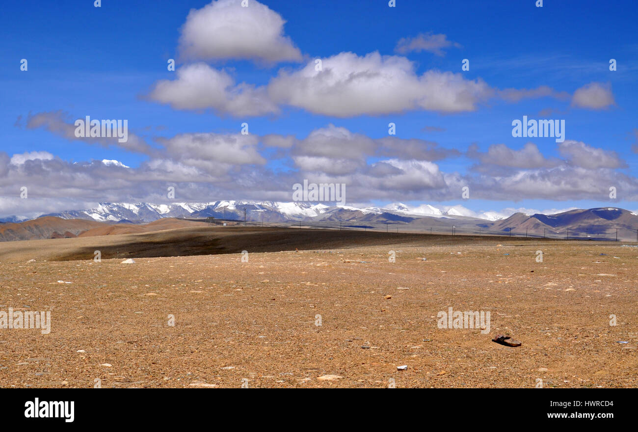 Passer sur 5200 mètres de haut en tibétain himalays - vue sur la montagne Banque D'Images