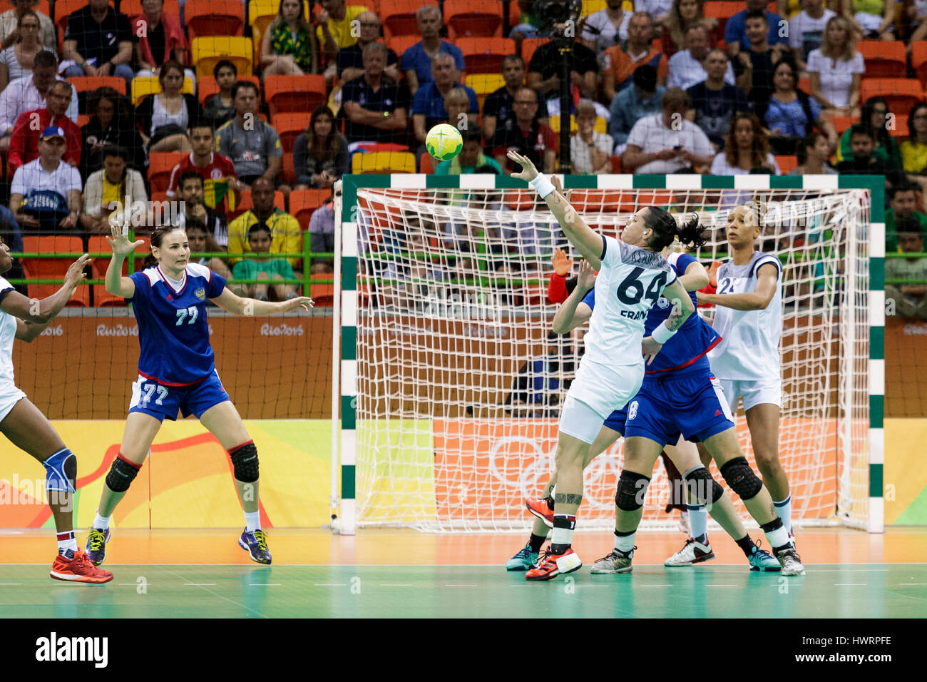Rio de Janeiro, Brésil. 20 août 2016 Alexandra Lacrabère (FRA) # 64 mise en concurrence dans le handball féminin finale or la Russie contre la France à la 2016 Banque D'Images