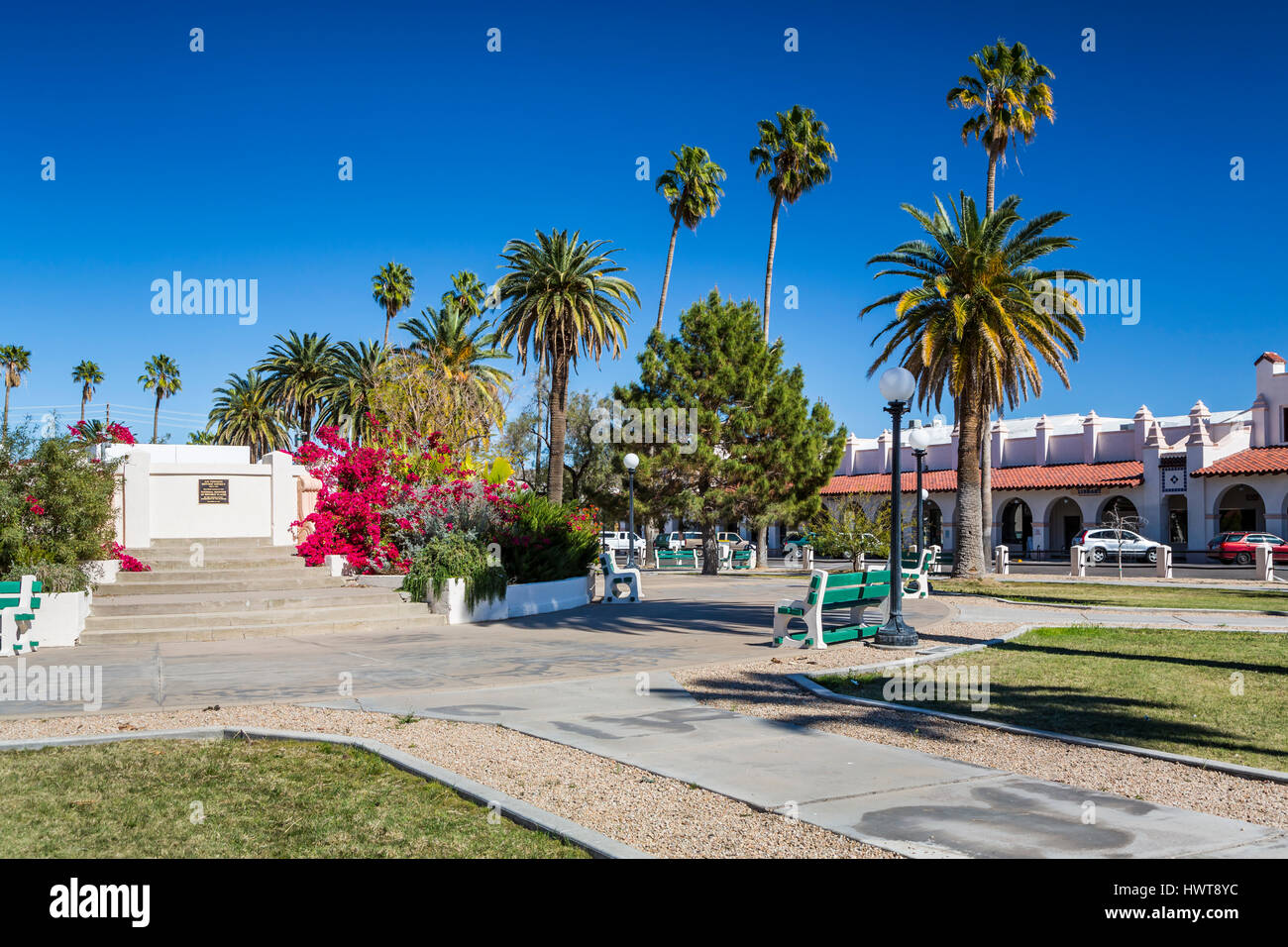 La place du village et parc plaza à AJO, Arizona, USA. Banque D'Images