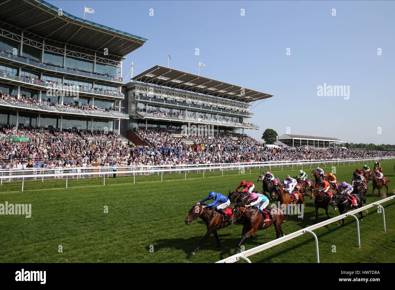 Sourire TOUJOURS YORKS KNAVESMIRE LE PARI Le PARI FRED FRED PLAT PLAT HAMBLETON STK HIPPODROME DE YORK YORK ANGLETERRE 12 Mai 2016 Banque D'Images