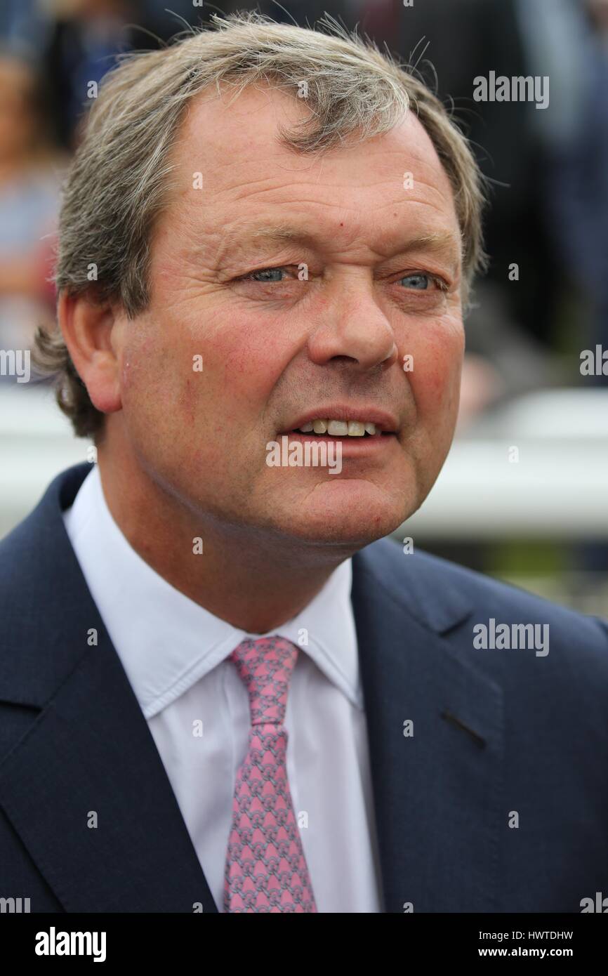 WILLIAM HAGGAS entraîneur de chevaux de course CHEVAL DE COURSE TRAINER l''HIPPODROME DE YORK YORK ANGLETERRE 20 Août 2015 Banque D'Images