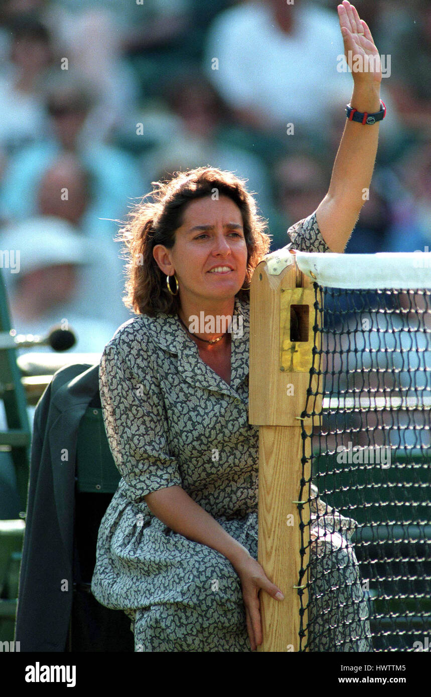 Juge-arbitre NET Championnats de tennis de Wimbledon 10 Juillet 1995 Banque D'Images