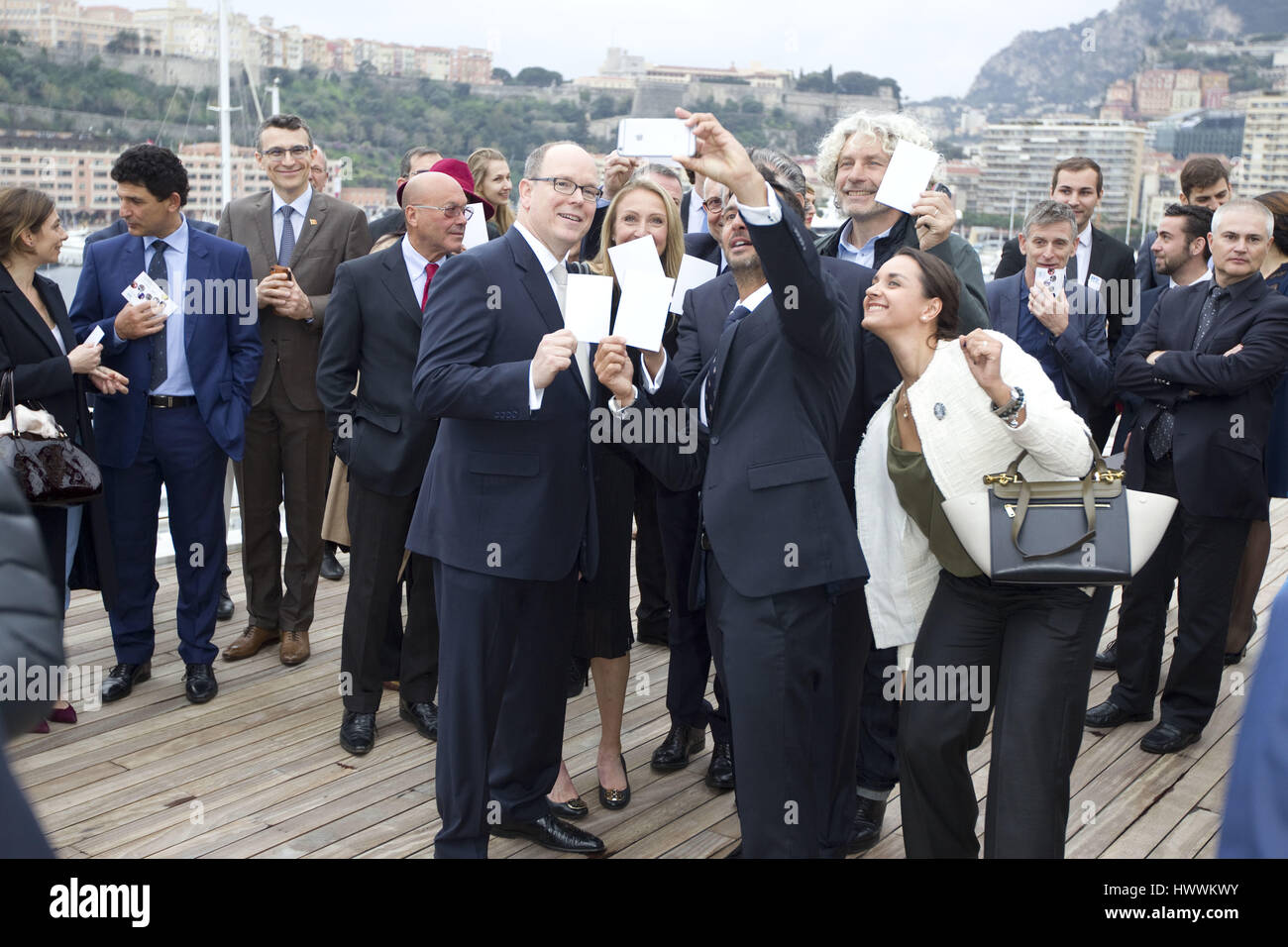 Monaco, Monaco. Mar 23, 2017. Monaco, Monte Carlo - Mars 23, 2017 : la paix et le sport Carte Blanche de cérémonie de lancement avec S.A.S. le Prince Albert II de Monaco et réduite au Yacht Club de Monaco | Verwendung weltweit/alliance photo Credit : dpa/Alamy Live News Banque D'Images