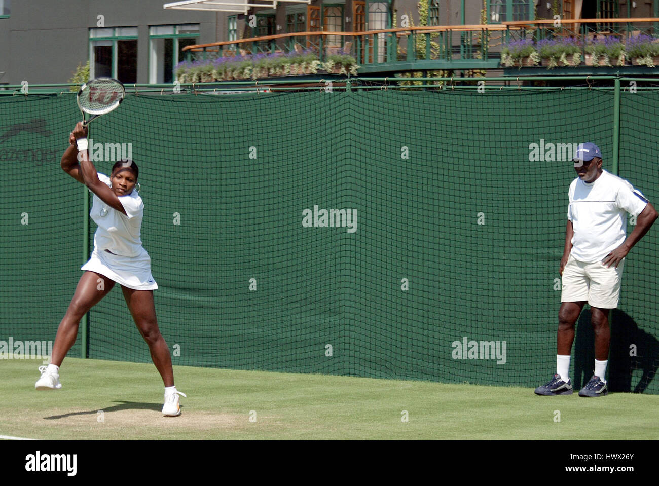 SERENA & RICHARD WILLIAMS USA WIMBLEDON LONDON ANGLETERRE 24 Juillet 2003 Banque D'Images