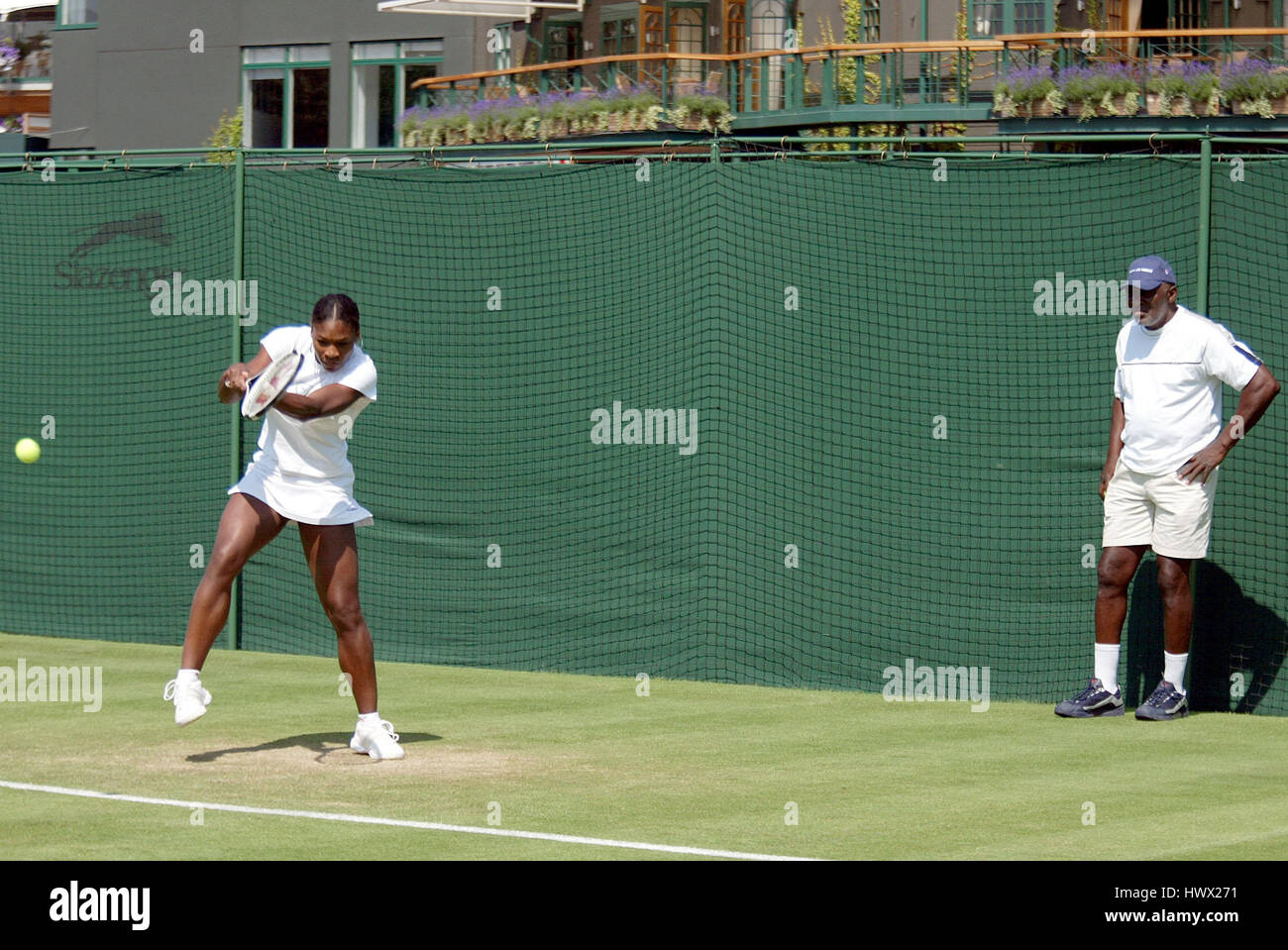 SERENA & RICHARD WILLIAMS USA WIMBLEDON LONDON ANGLETERRE 24 Juillet 2003 Banque D'Images
