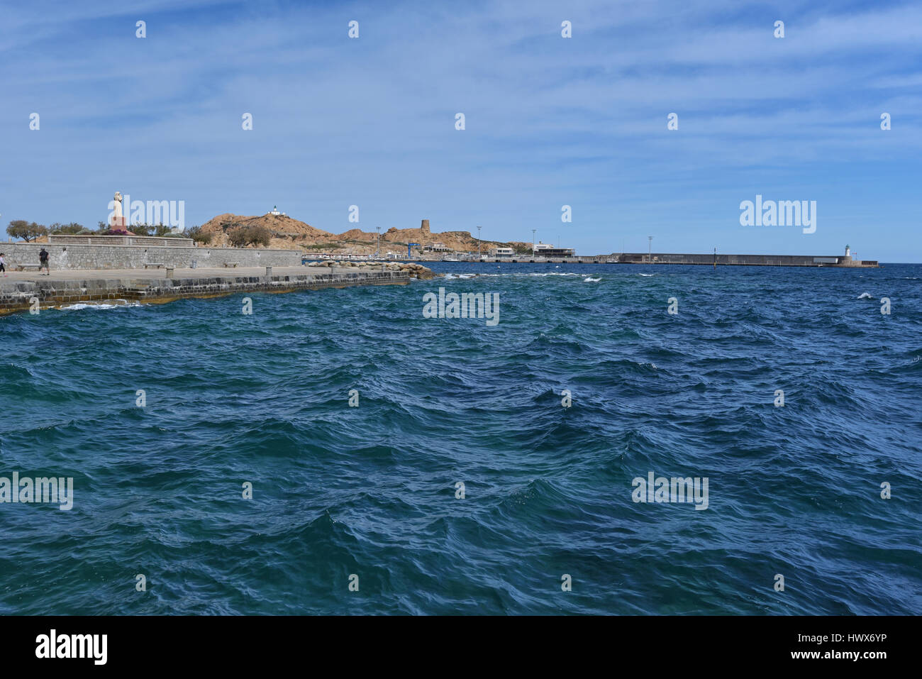L'Ile-Rousse rocky shore Banque D'Images