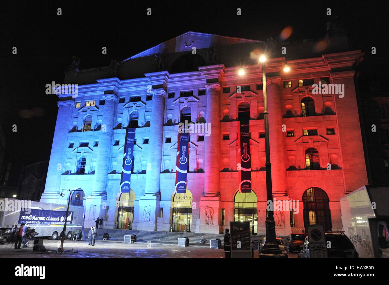 Milan (Italie), le Palazzo Mezzanotte (Minuit Palace), ancien siège de la Bourse Banque D'Images