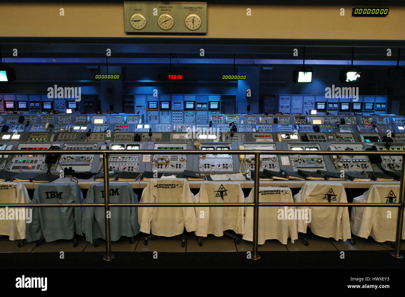 Le contrôle au sol, le Kennedy Space Center, salle de tir dans le centre de contrôle de lancement de la mission Apollo Banque D'Images
