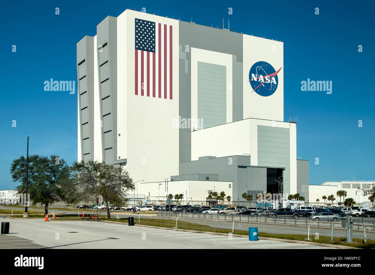 Cap Canaveral, États-Unis - 22 novembre 2011 : vue extérieure du Centre de contrôle de lancement de la NASA au Centre spatial Kennedy, à Cap Canaveral en Floride Banque D'Images