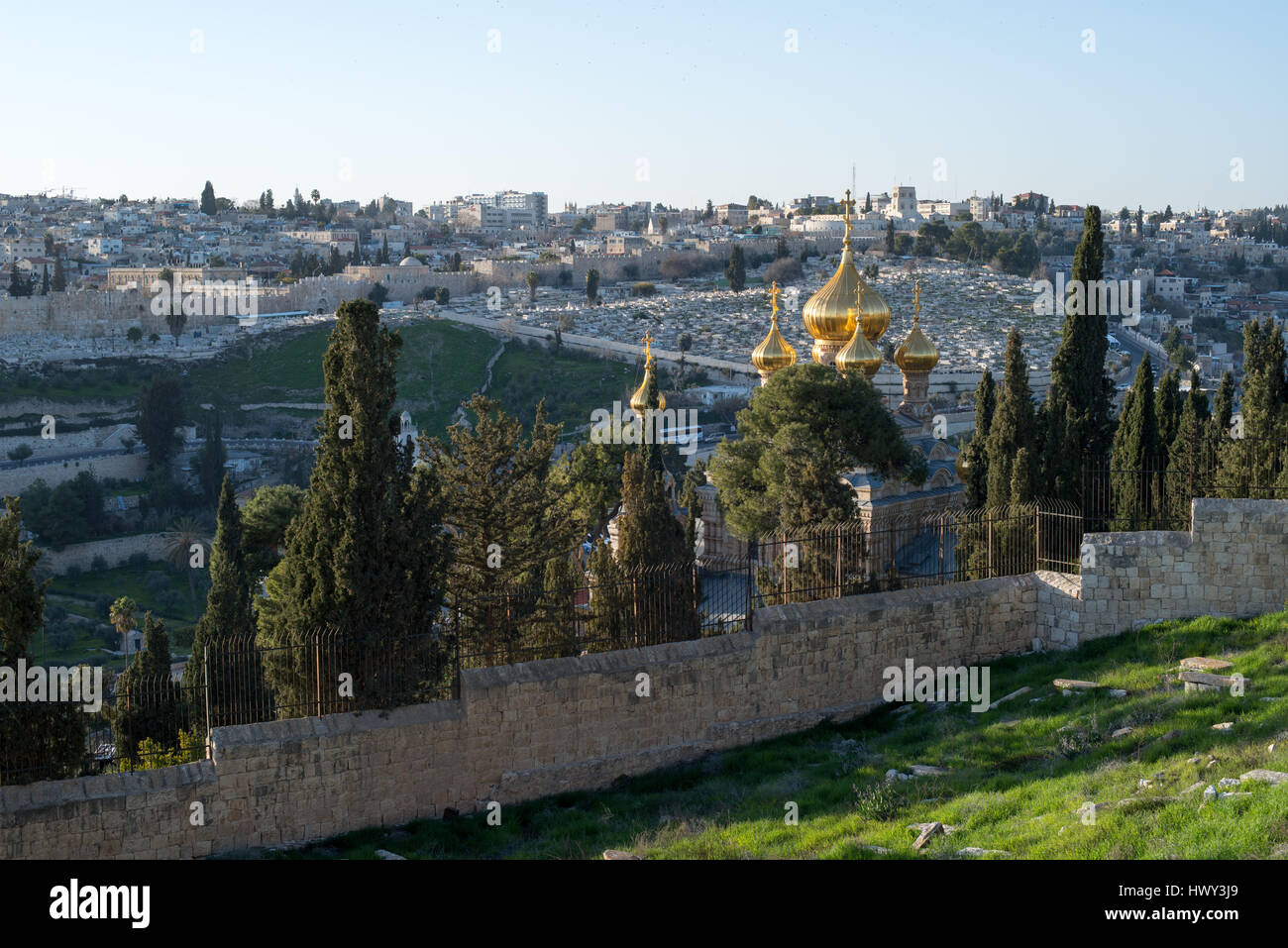 Vue sur les dômes dorés de l'Église orthodoxe de Marie Madeleine Banque D'Images Vue sur les dômes dorés de l'Église orthodoxe de Marie Madeleine Banque D'Images