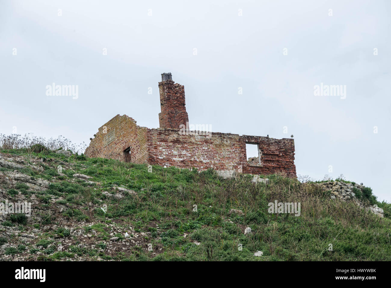 Ruines du monastère sur l'île de macareux, Beaumaris Banque D'Images
