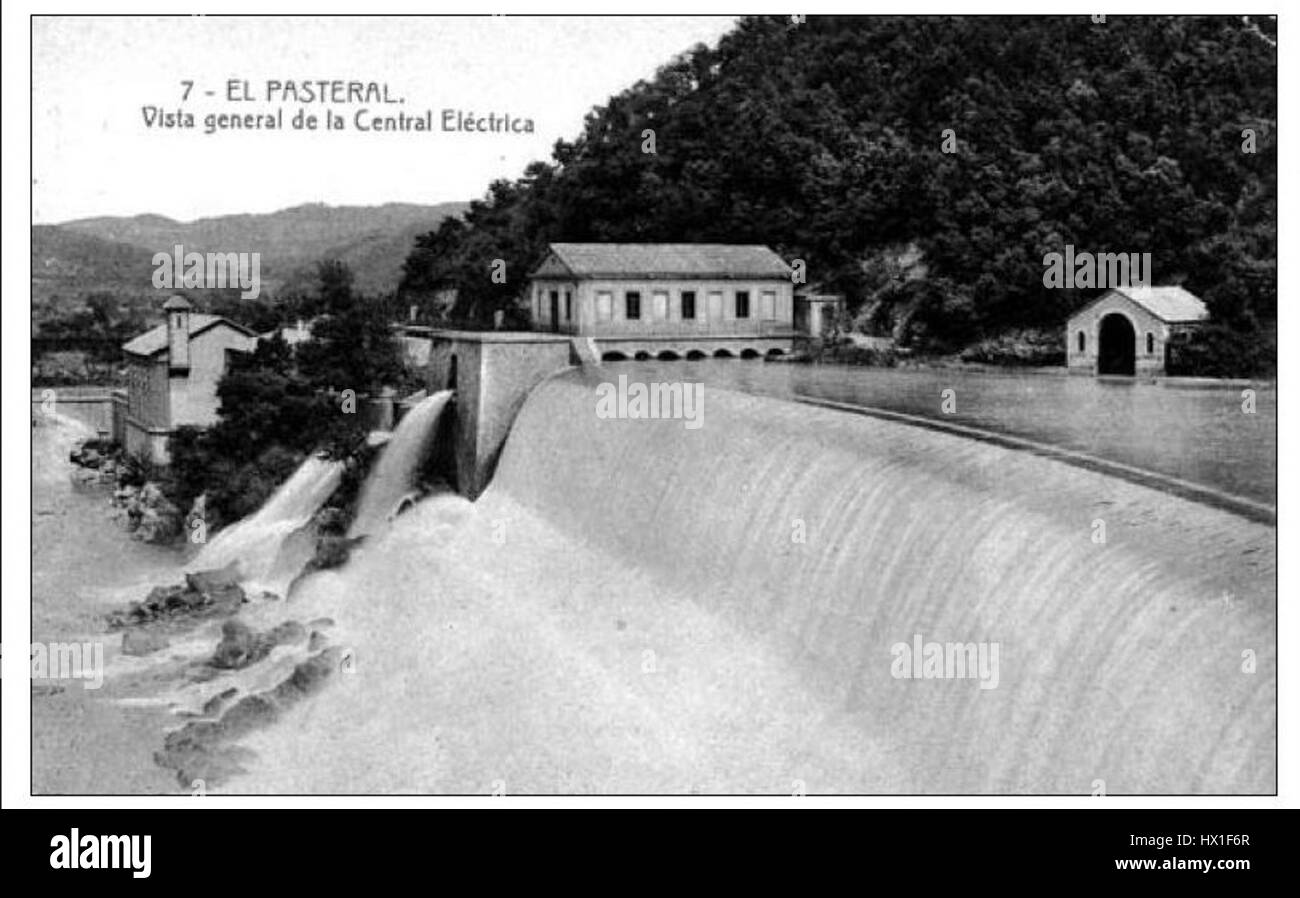 'El Pasteral Cellera' est un paysage rural espagnol réalisé par un artiste inconnu. La peinture met en valeur l'environnement paisible et pittoresque de la campagne espagnole, capturant la sérénité de la vie rurale. Banque D'Images
