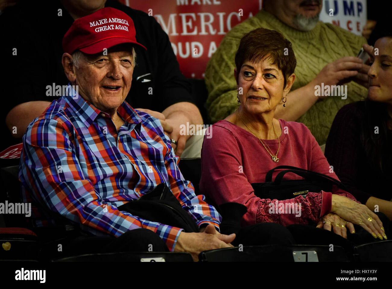 Les participants de l'Président Donald Trump J Rassemblement à Louisville Exposition Center le 20 mars 2017 à Louisville, Kentucky. Banque D'Images