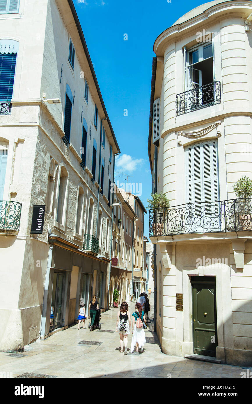 Nîmes (sud-est de la France) : l'immobilier, les immeubles de la rue "rue de l'horloge' Banque D'Images