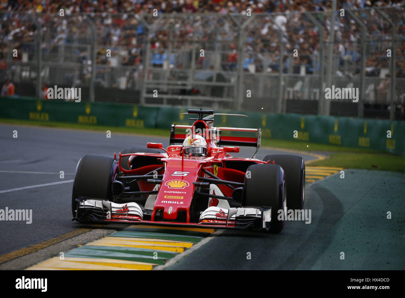 Melbourne, Australie. Mar 25, 2017. Sport Automobile : Championnat du Monde de Formule 1 de la FIA 2017, Grand Prix d'Australie, # 5 Sebastian Vettel (GER, Scuderia Ferrari), l'utilisation de crédit dans le monde entier | : dpa/Alamy Live News Banque D'Images