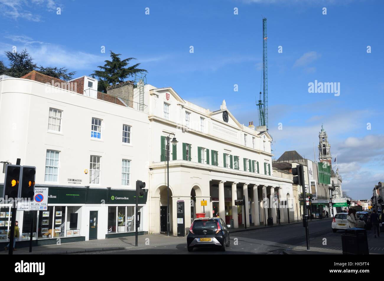 COLCHESTER ESSEX ANGLETERRE 8 Mars 2015 : Incendie de Colchester maintenant bureau aménagé en bureaux avec High Street Banque D'Images