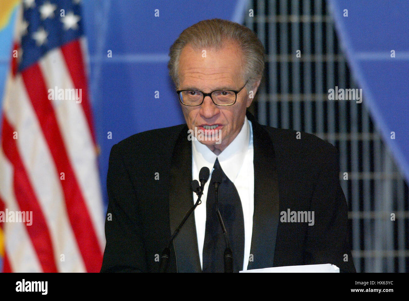 LARRY KING talk-show d'accueil 02 décembre 2003 CENTURY PLAZA HOTEL LA USA Banque D'Images