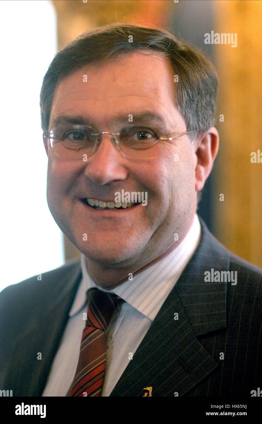 FRANZ Josef JUNG, ministre ALLEMAND DE LA SANTÉ 04 Avril 2003 Banque D'Images
