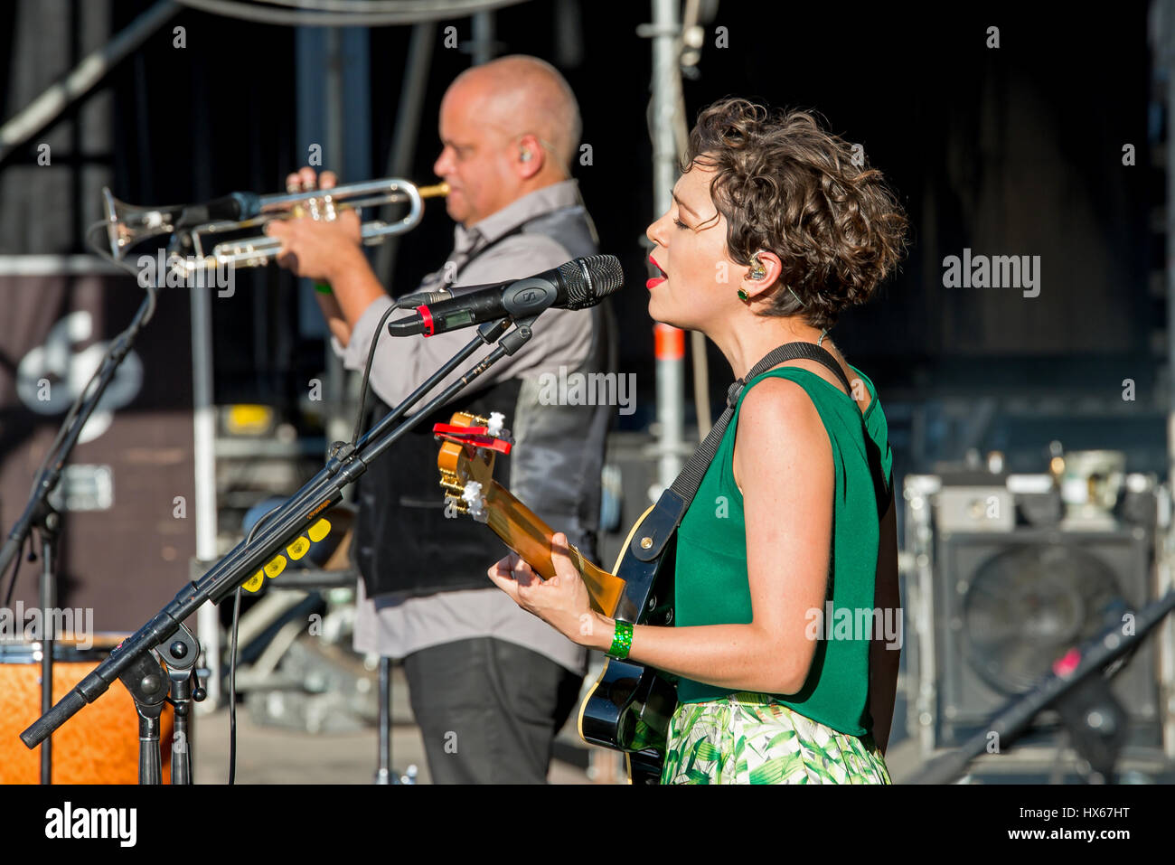 MADRID - SEP 12 : Natalia Lafourcade (Chanteur de Mexico) effectue au Festival Dcode le 12 septembre 2015 à Madrid, Espagne. Banque D'Images