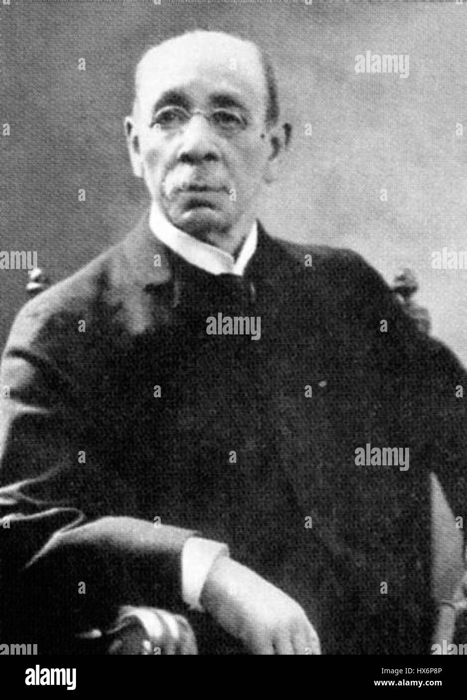 Ramón Ribeyro était un écrivain péruvien connu pour ses nouvelles et son exploration perspicace de la nature humaine. Ses œuvres reflètent les thèmes de l’aliénation sociale et de la lutte existentielle dans le contexte de la société péruvienne. Banque D'Images