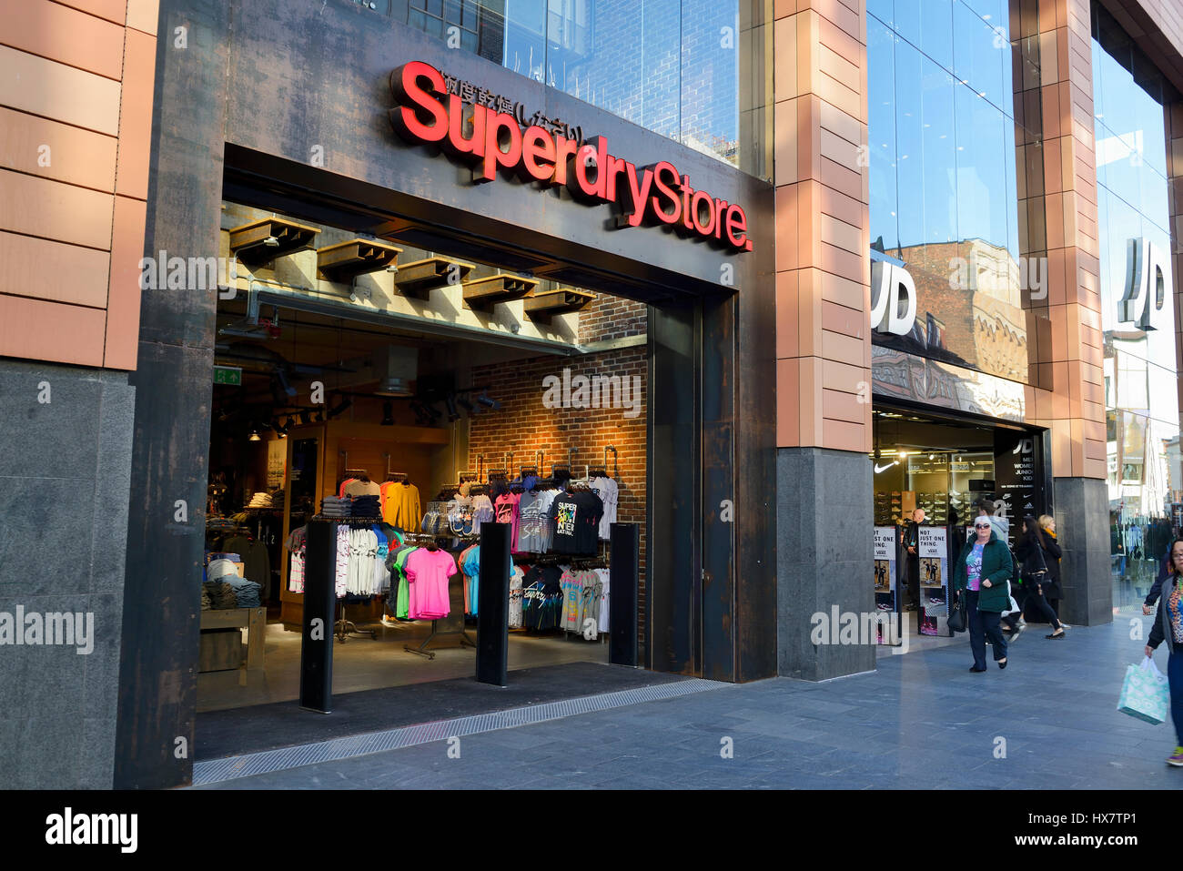 Superdry fashion magasin de vêtements dans le centre-ville de Liverpool  Photo Stock - Alamy
