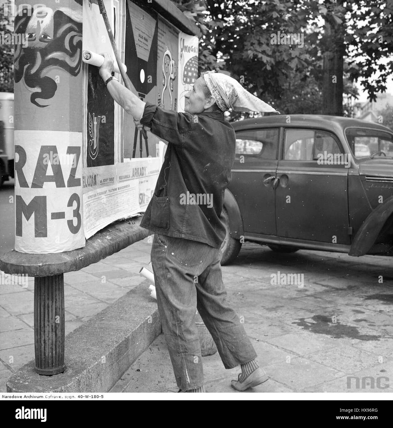 Cette photographie, étiquetée PIC 40 W 180 5, fait référence à une image d'archive ou historique spécifique. Sa description ou son contexte donne un aperçu du sujet, en particulier de son code archivistique, et fait probablement partie d'une collection historique plus vaste. Banque D'Images