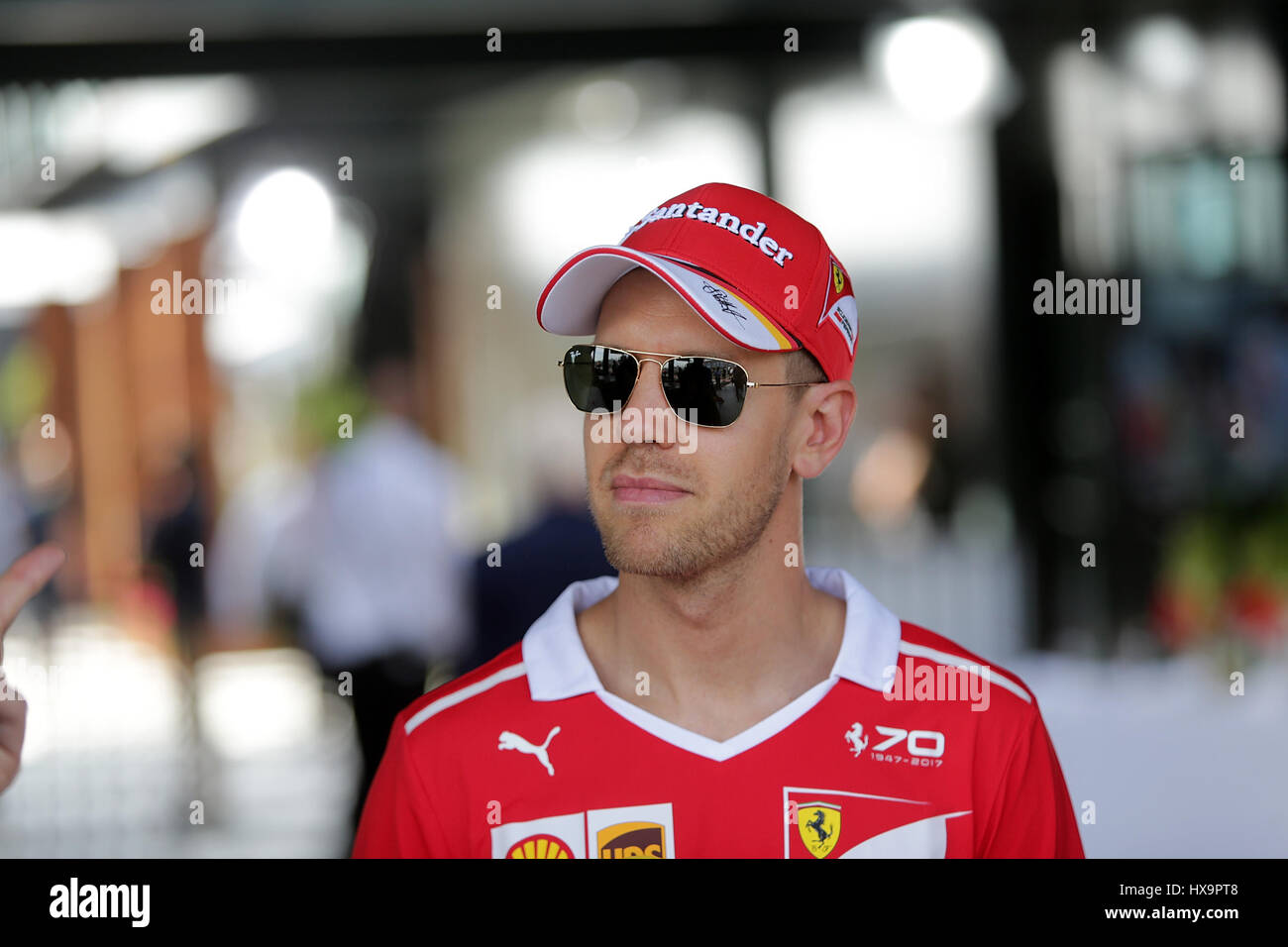 Melbourne, Australie. Mar 26, 2017. Rolex de Formule 1 Grand Prix d'Australie, 23. 26.03.2017 - Sebastian Vettel (GER# 5), la Scuderia Ferrari im Interview mit RTL Florian König Crédit : Cronos/Alamy Live News Banque D'Images