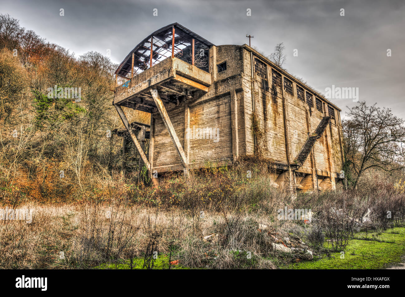 Bâtiment délabré de mine de charbon abandonné Banque D'Images