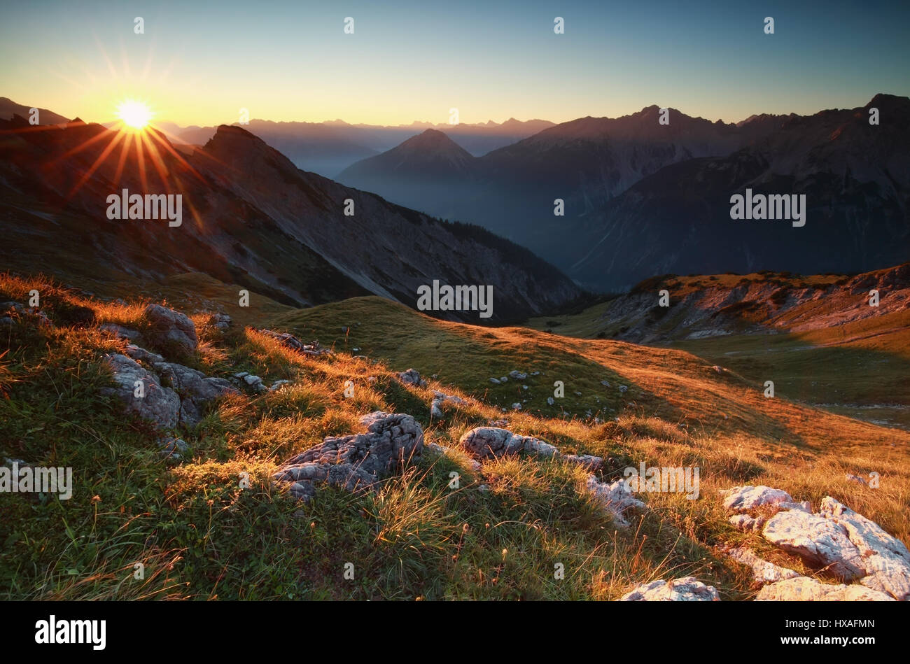Golden sunrise en haute montagne, Autriche Banque D'Images