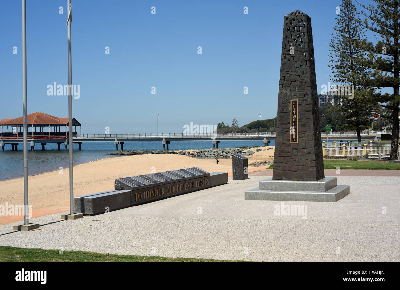 Redcliffe, Queensland, Australie : War Memorial plaza sur front de mer Banque D'Images