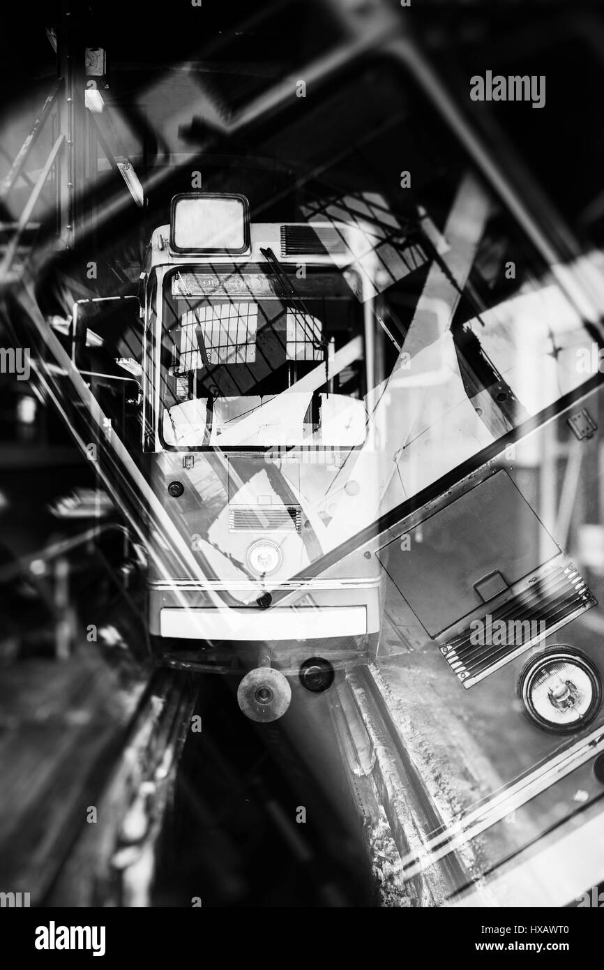 En tramway ancien garage double exposition Banque D'Images