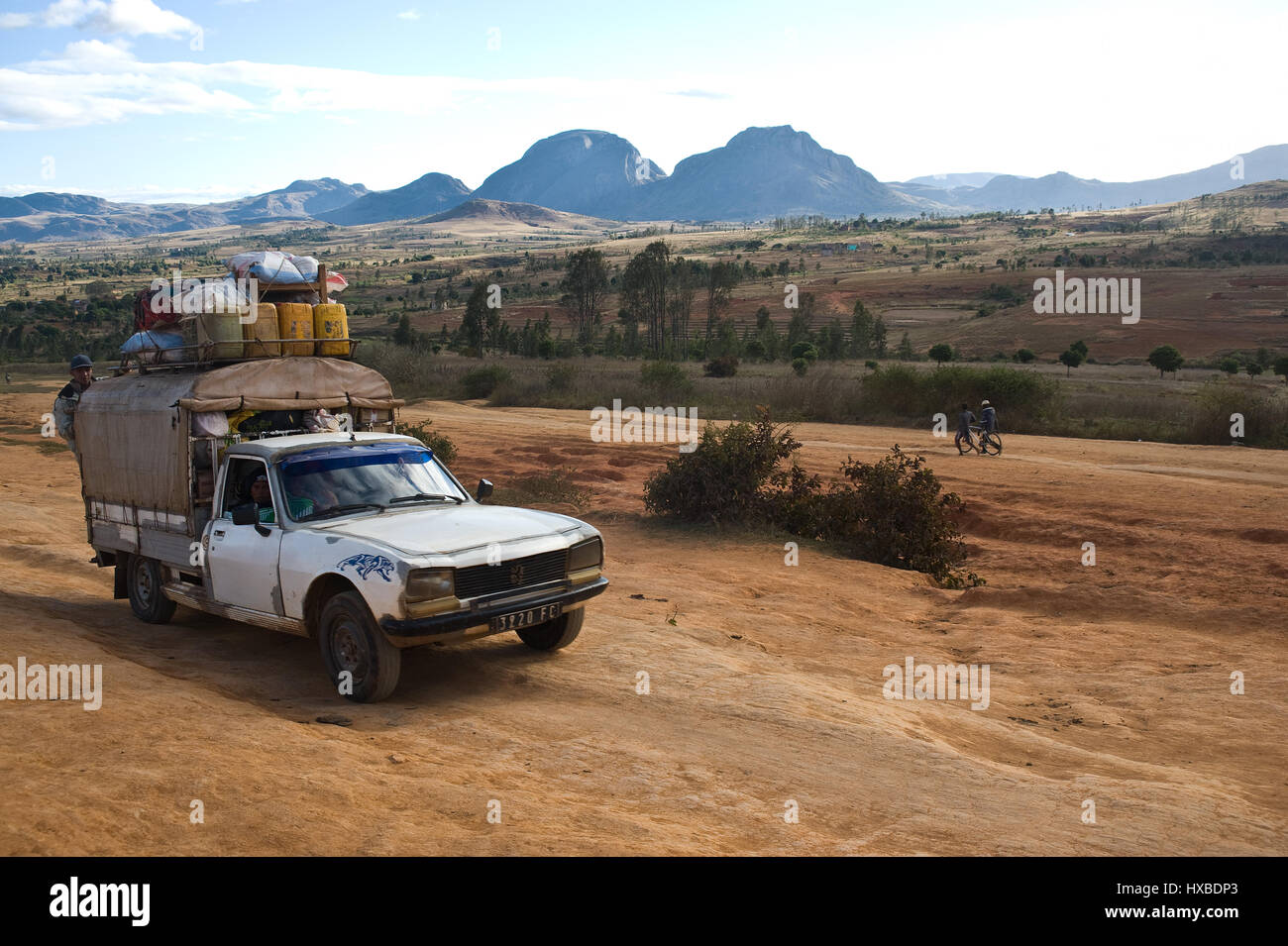 Taxi brousse ( Madagascar) Banque D'Images