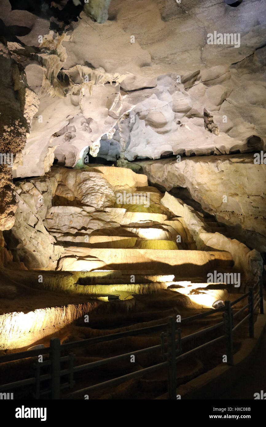 Ke Bang Grotte, Vietnam Banque D'Images