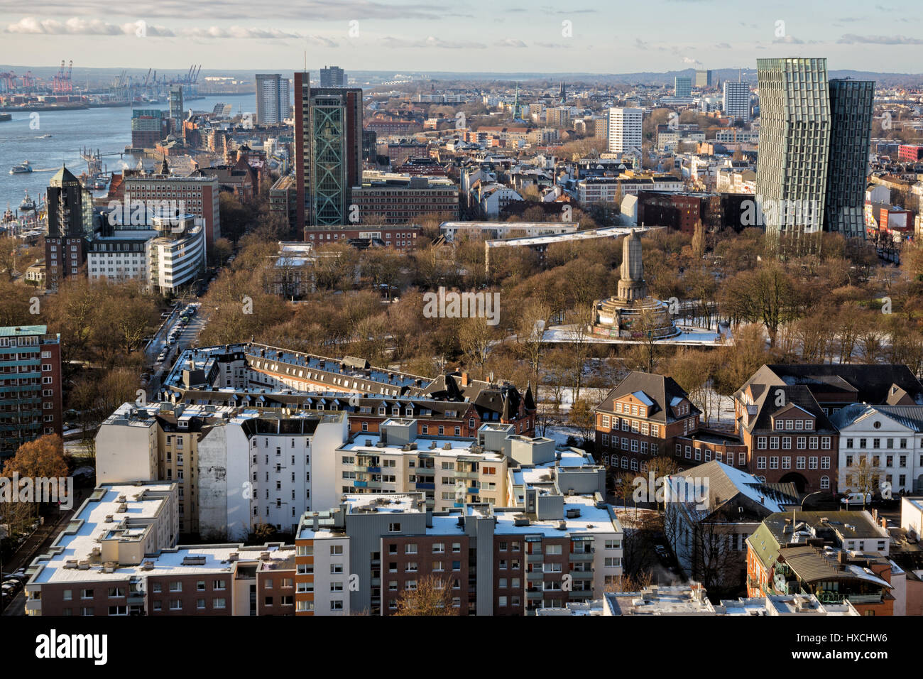 Hambourg (Allemagne) - Vue aérienne paysage urbain de la tour de saint'église Saint-Michel dans le quartier de Neustadt à Hambourg Banque D'Images