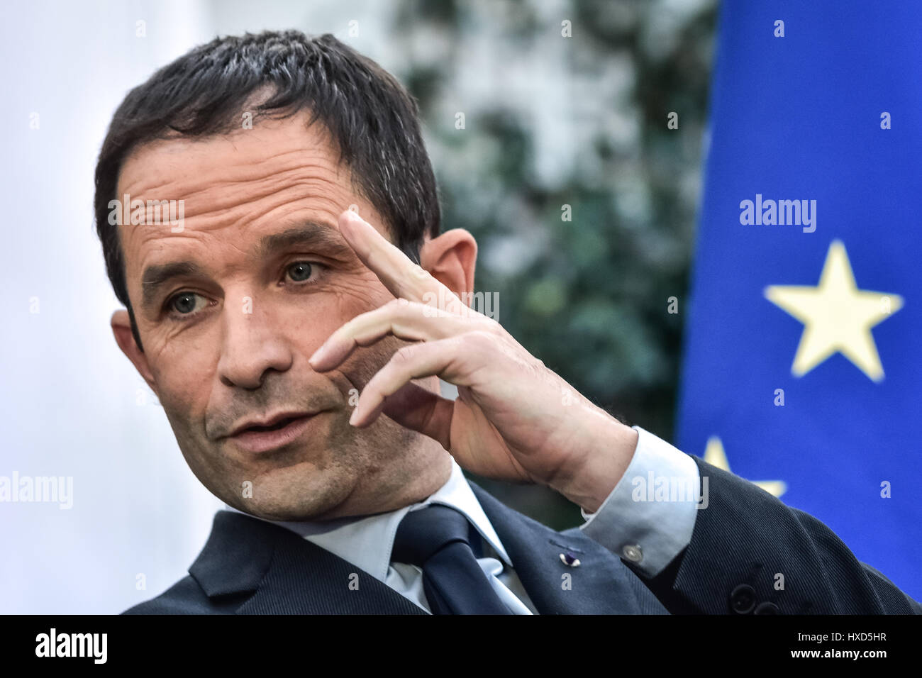 Paris, France. Mar 27, 2017. Hommage à Henri Emmanueli - 27/03/2017 - France/Ile-de-France (région)/Paris - Hommage à Henri Emmanueli au siège du parti socialiste en présence de Benoit Hamon, J.C. Cambadelis, Jean Marc Ayrault, Najat Vallaud Belkacem, Stéphane Le Foll, de crédit : Le Pictorium/Alamy Live News Banque D'Images