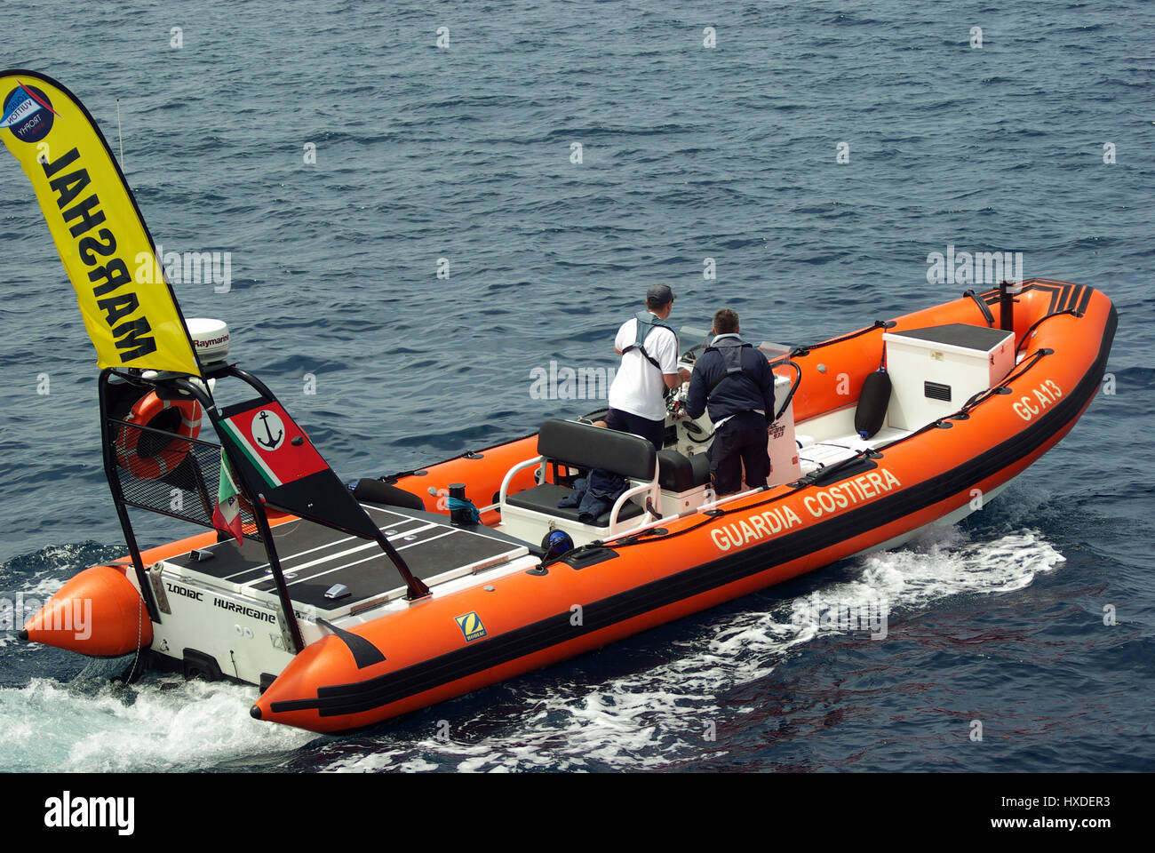 Garde-côtes italiens bateau gonflable Banque D'Images
