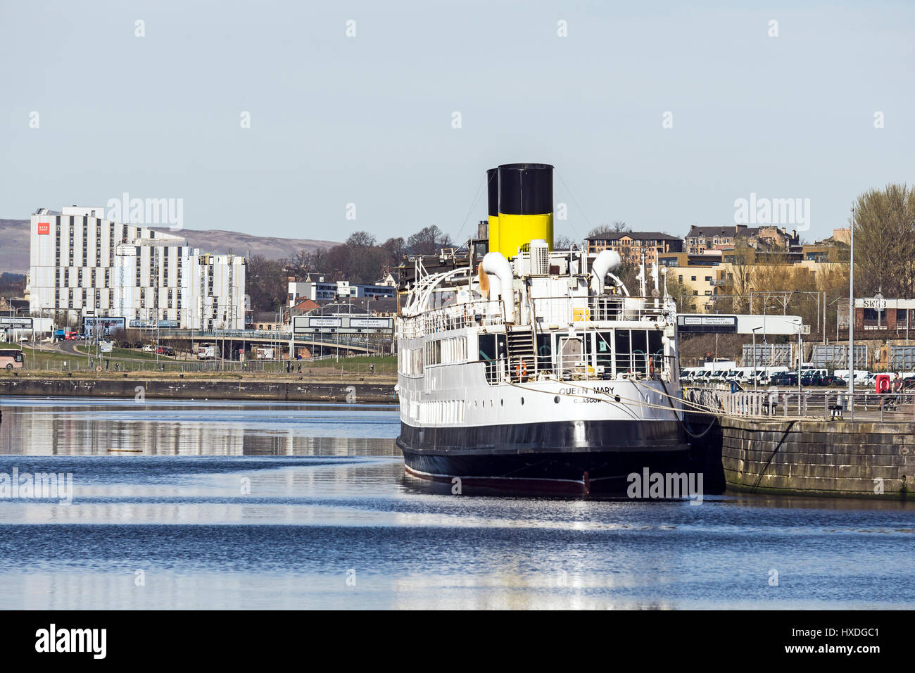 Bateau à Vapeur turbo TS Queen Mary amarré à son amarrage temporaire à Princes Dock à côté de l'bassin Science Centre de Glasgow en Écosse Banque D'Images