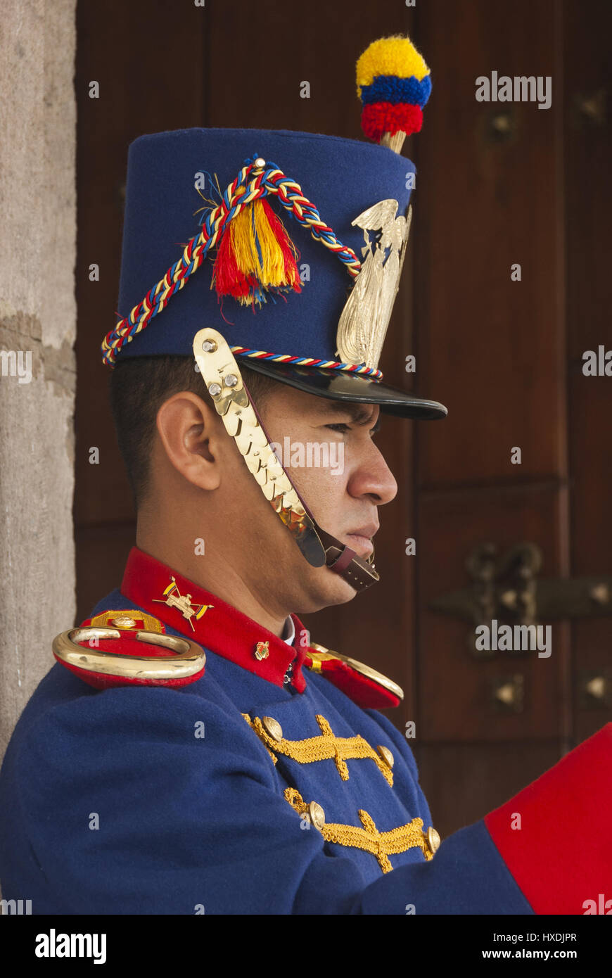 L'Equateur, Quito, Plaza Grande, Palacio del Gobierno Palais présidentiel, sur la garde d'honneur Banque D'Images