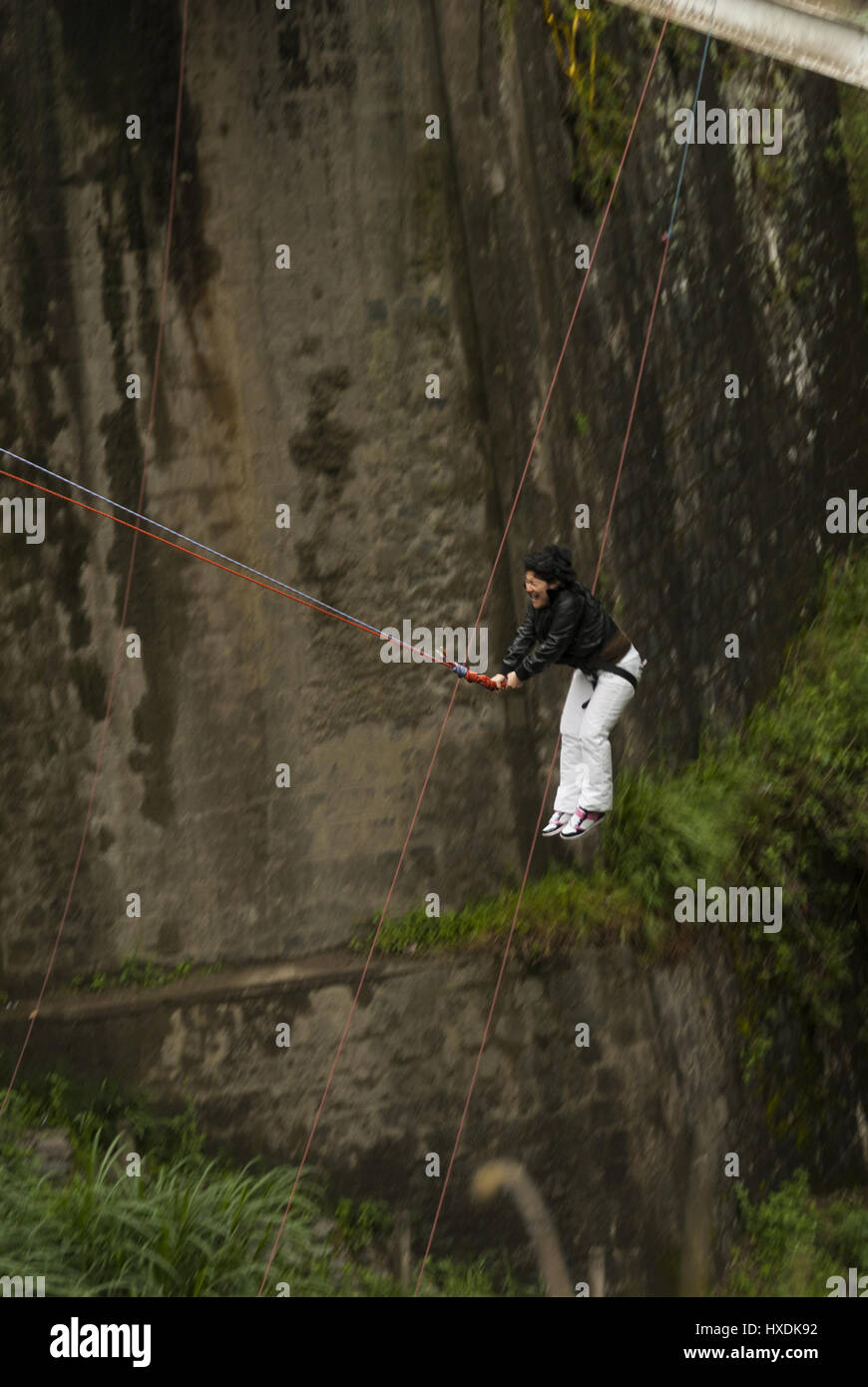 L'Équateur, le Canyon de la rivière Pastaza, saut de rotation ci-dessous Banos Banque D'Images