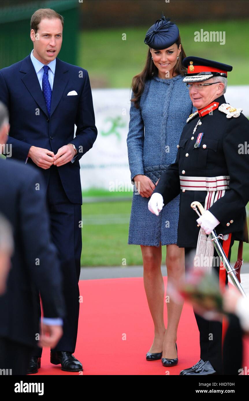 PRINCE WILLIAM ET KATE MIDDLETON DUCHESSE & DUC DE CAMBRIDGE 13 juin 2012 VERNON PARK NOTTINGHAM EN ANGLETERRE Banque D'Images