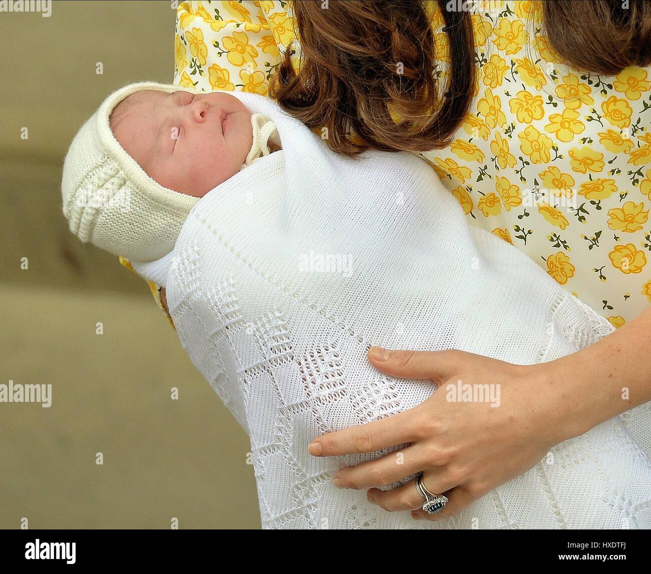 Son Altesse Royale la princesse Charlotte DE CAMBRIDGE NOMMÉ CHARLOTTE ELIZABETH DIANA PRINCESS CHARLOTTE 02 mai 2015 LINDO WING ST MARY'S HOSPITAL Banque D'Images