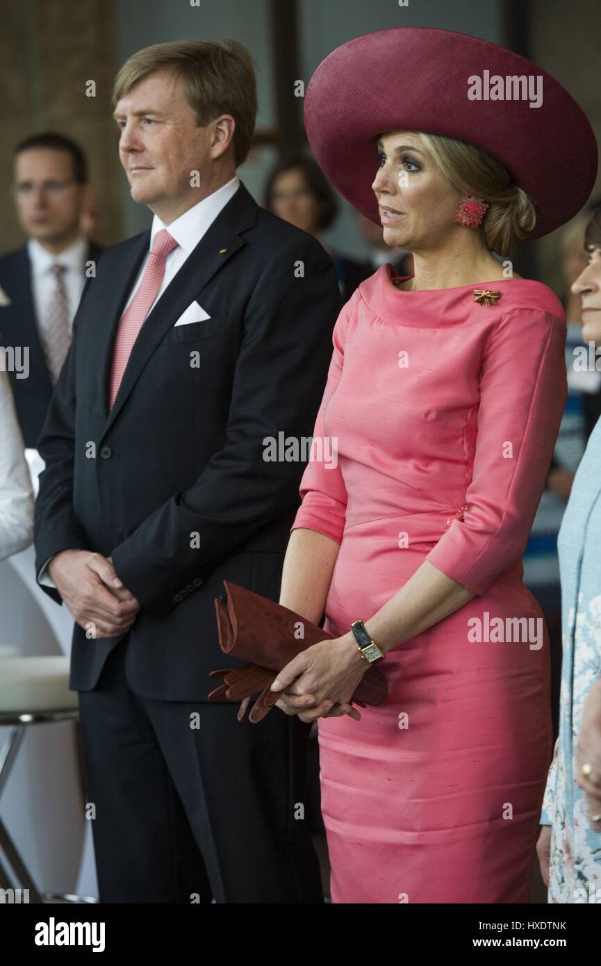 Roi Willem-ALEXANDER ET MAXIMA QUEEN KING & QUEEN DU NETHERLAND 13 avril 2016 DEUTSCHES MUSEUM MUNICH ALLEMAGNE Banque D'Images