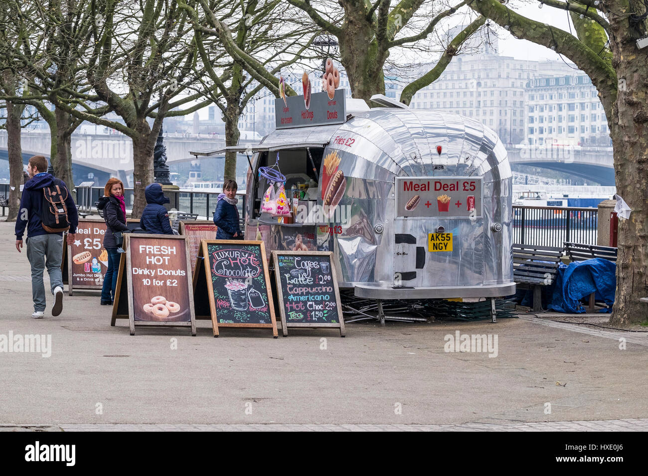 Rive Sud Southbank Wagon Snack Fast Food London Winnebago Banque D'Images
