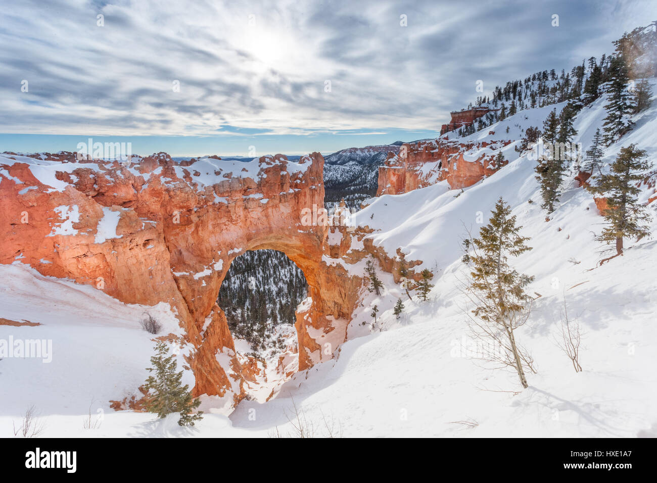 Pont naturel en hiver au parc National de Bryce Canyon Banque D'Images